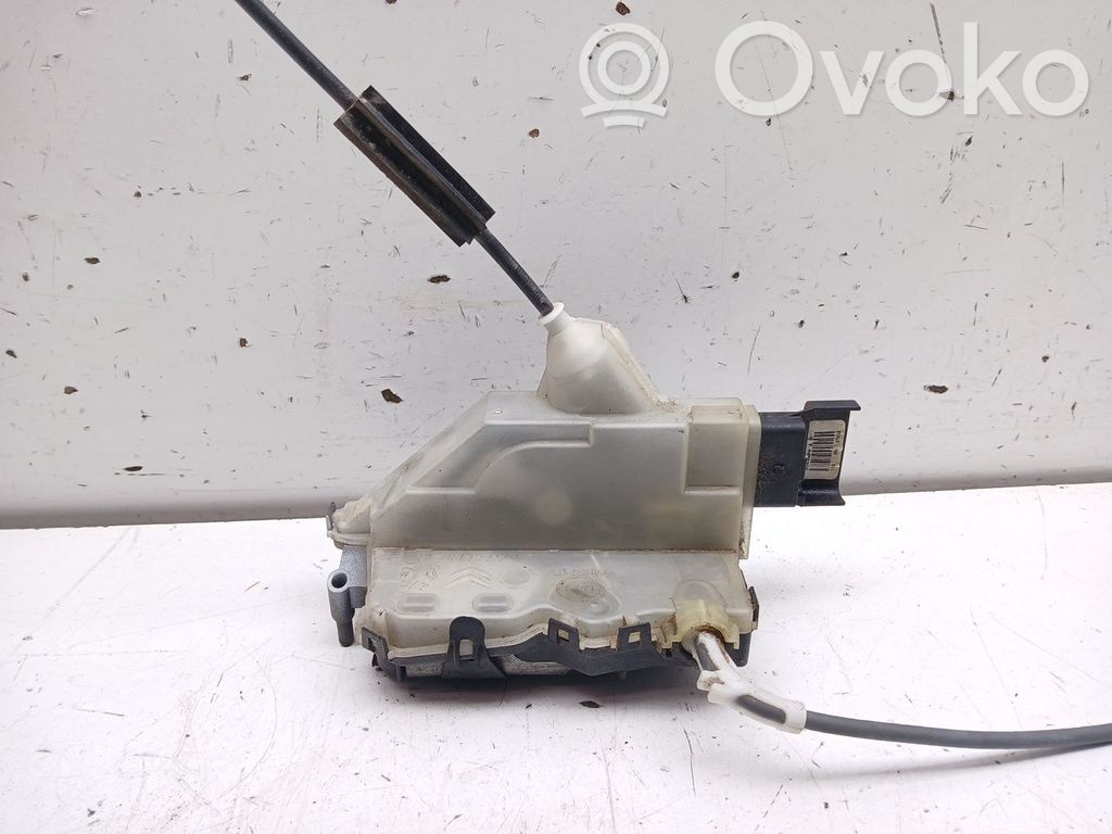 Front door lock   16942543,9808414080