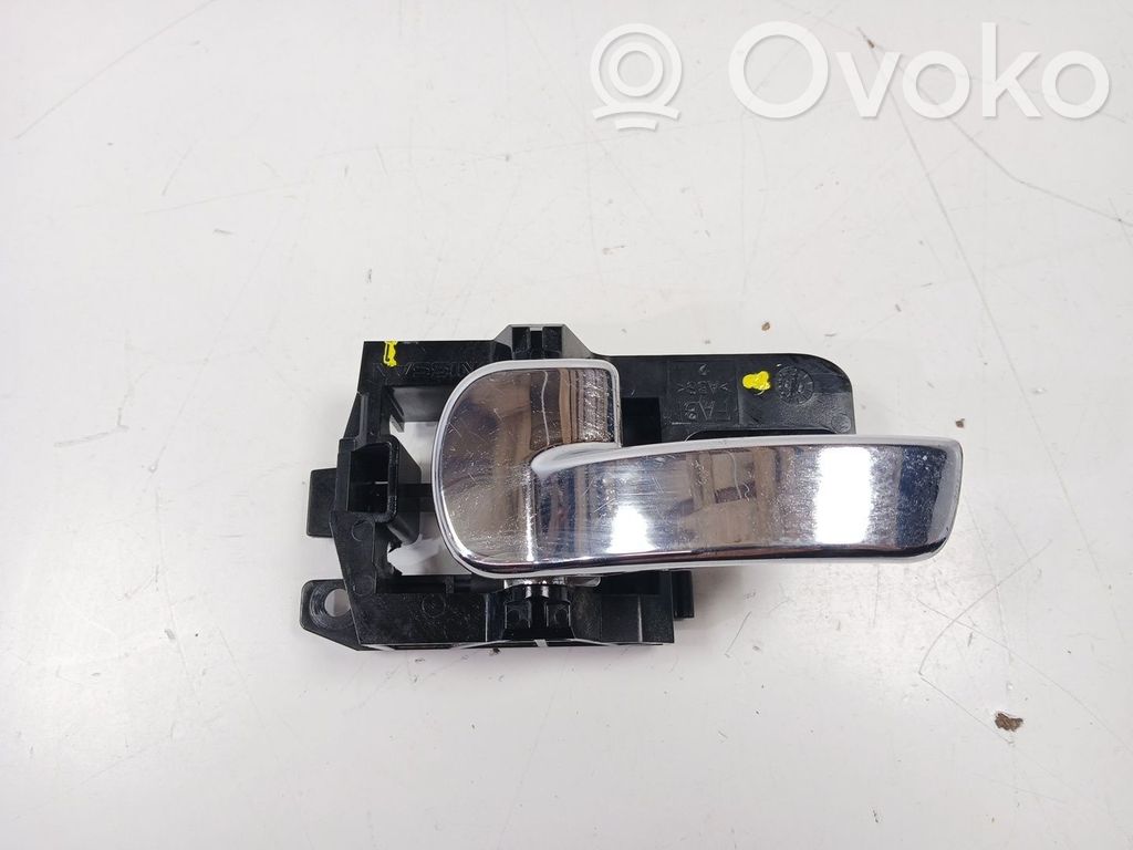 Nissan Qashqai+2 Manecilla interna puerta trasera