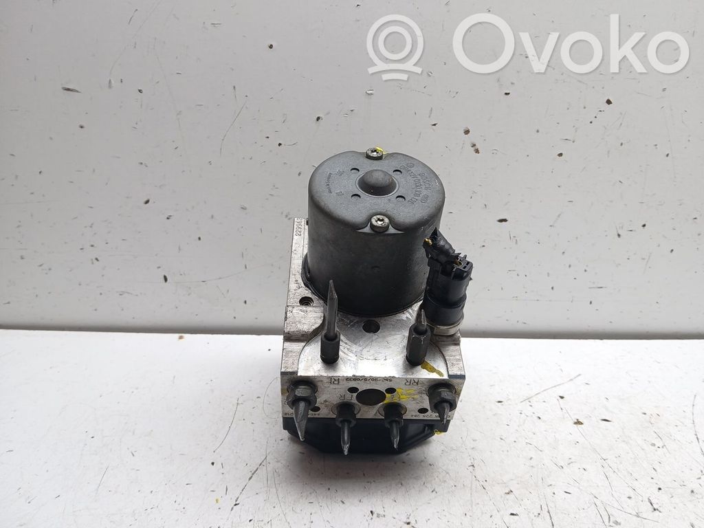 Toyota Corolla Verso E121 Pompă ABS 