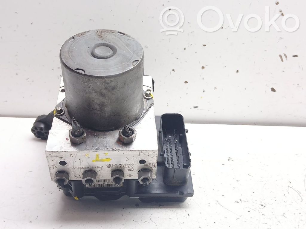 BMW X3 E83 ABS Pump 