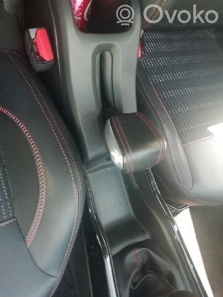 Peugeot 2008 I Käsijarrun vapautuskahva 