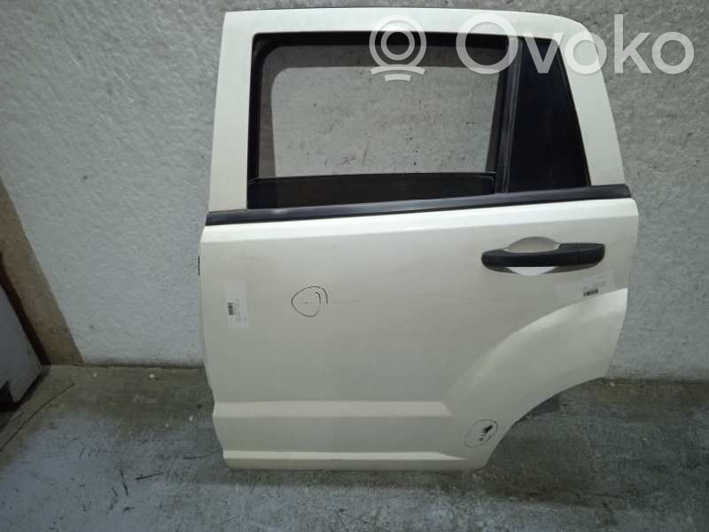 Dodge Caliber Galinės durys 