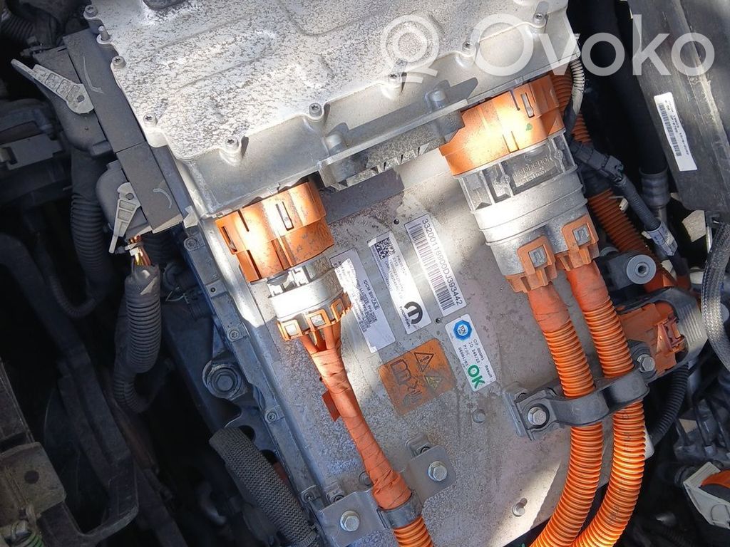 Fiat 500E Módulo conversor/inversor de voltaje 