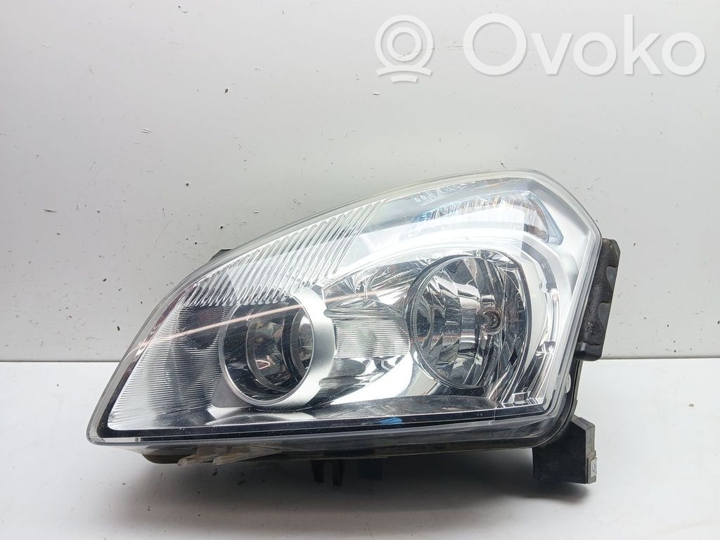 Nissan Qashqai+2 Phare frontale