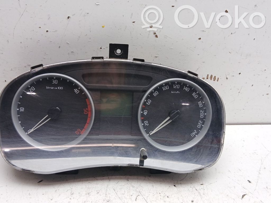 Skoda Fabia Mk2 (5J) Vitezometru (grup de instrumente) 