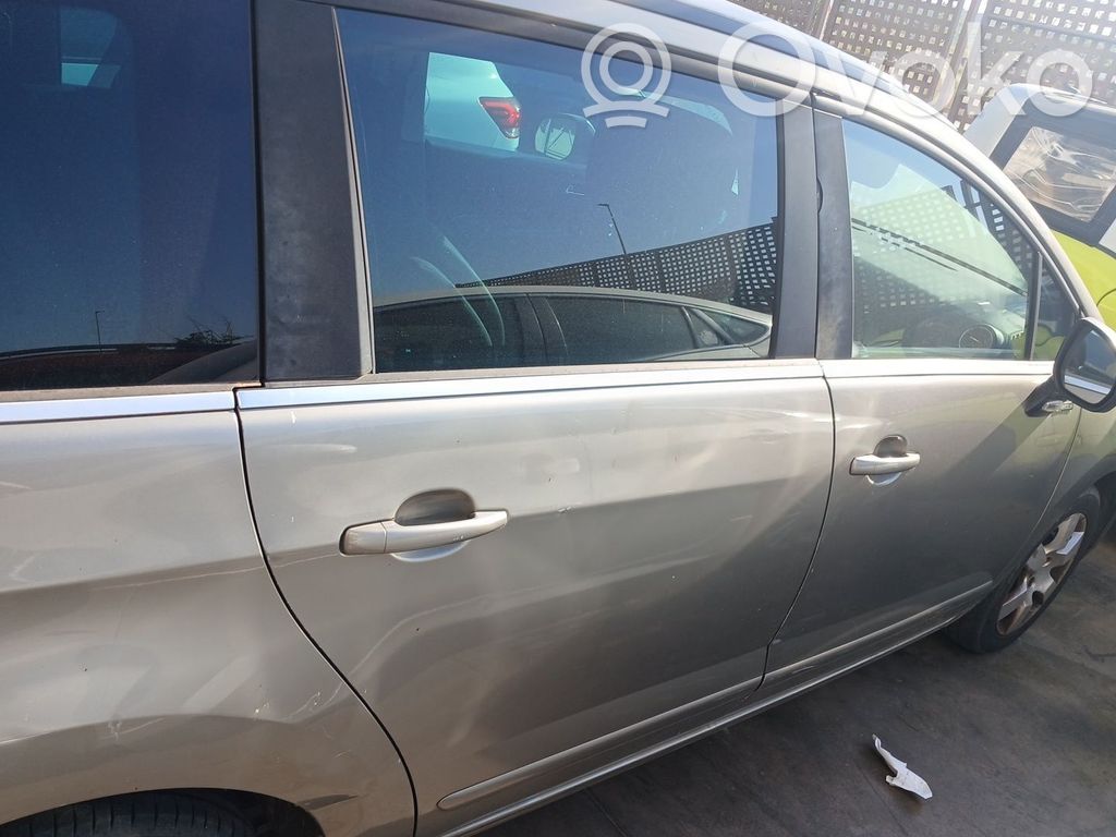 Peugeot 5008 Puerta trasera 