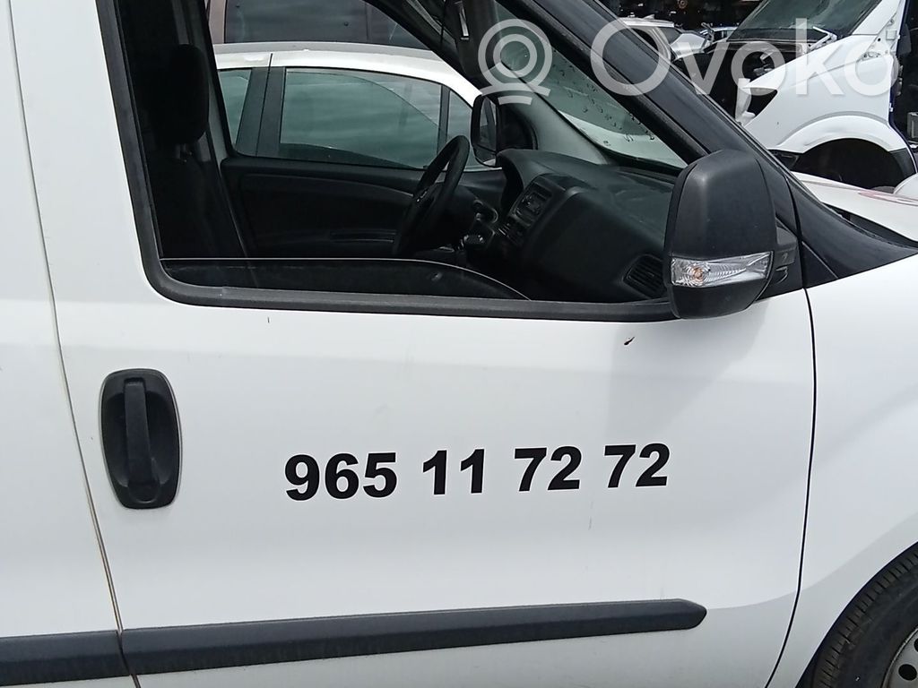 Opel Combo D Priekinės durys 