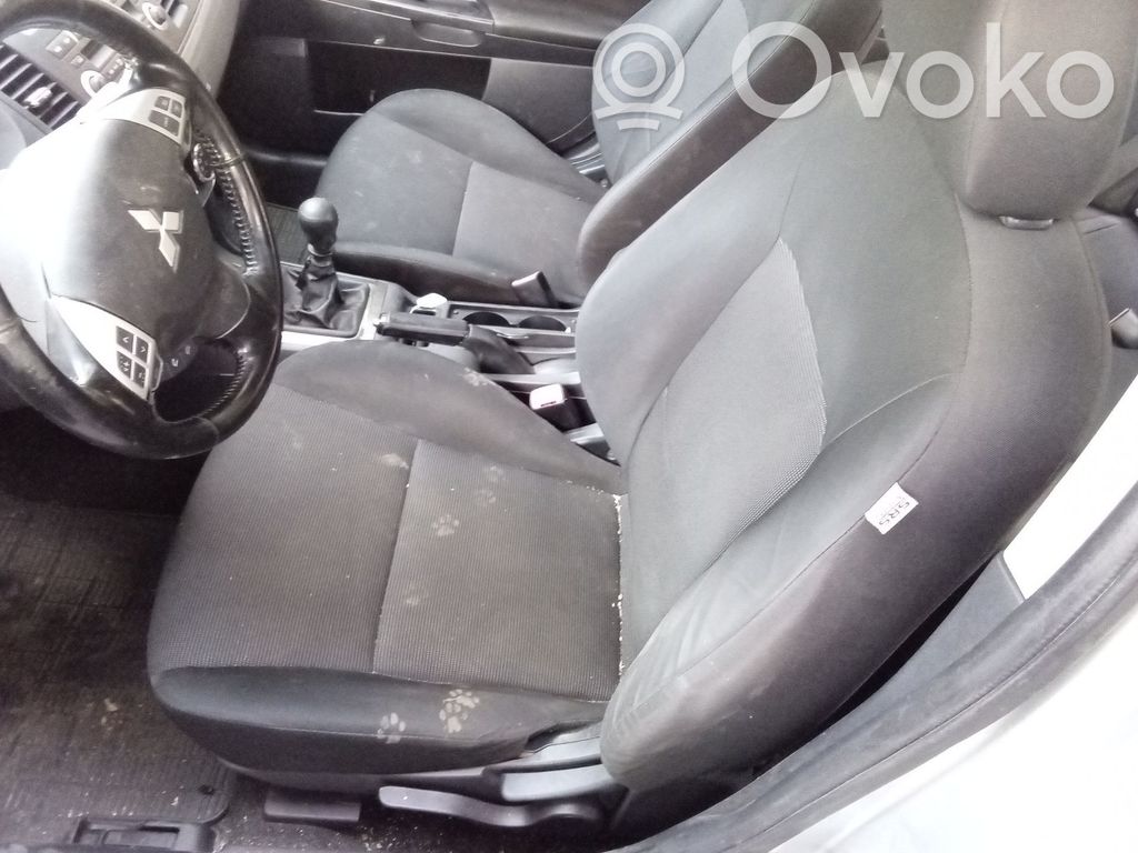 Mitsubishi Lancer X Fotel przedni kierowcy