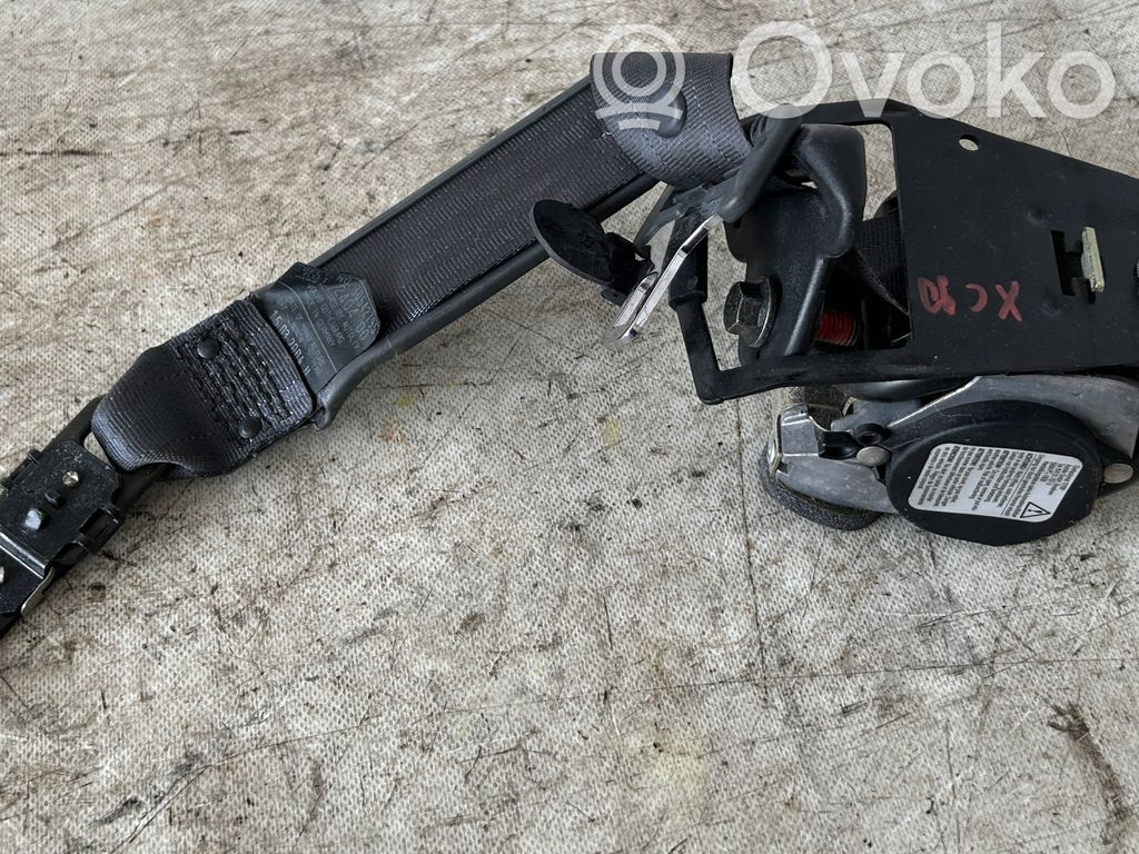Volvo XC90 Cinturón trasero 