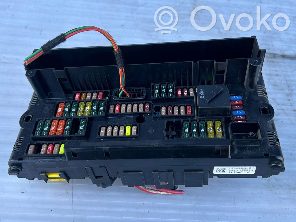 BMW 7 F01 F02 F03 F04 Sulakemoduuli 