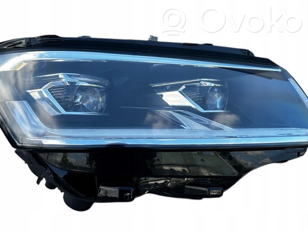 Lampa przednia   7L1941036E