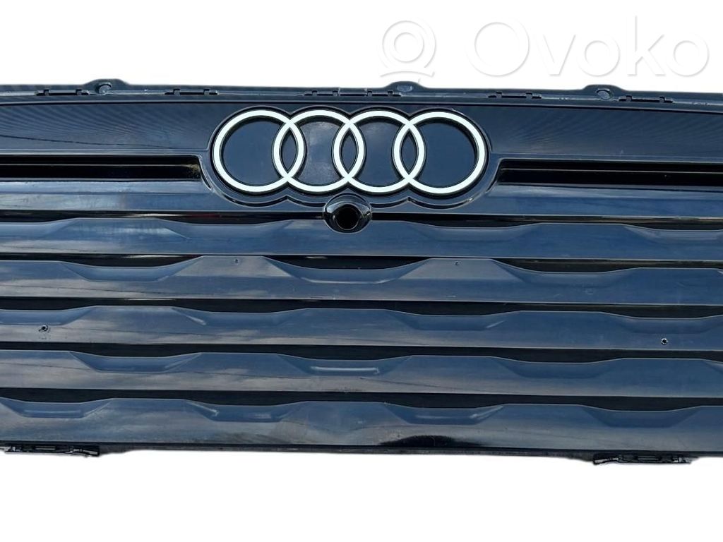 Audi A6 etron 85E Oberes Gitter vorne 