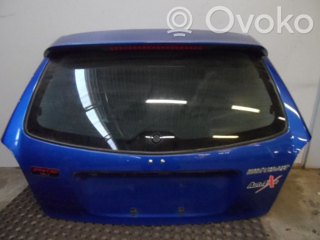 Mazda 323 F Puerta del maletero/compartimento de carga 