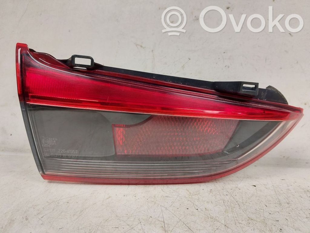 Mazda 6 Takaluukun takavalot 