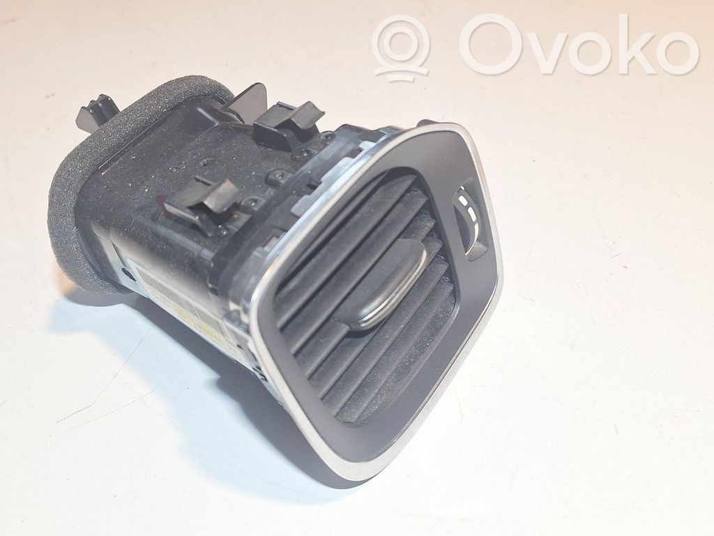 Volvo V60 Centrinės oro grotelės 
