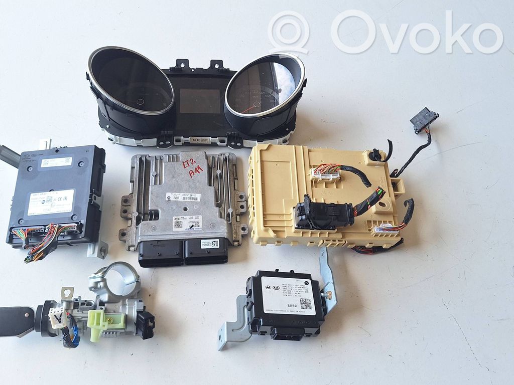 KIA Ceed Engine ECU kit and lock set 