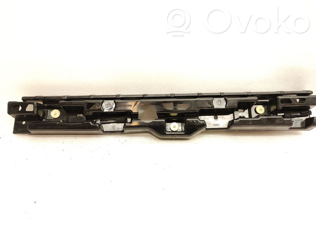 BMW 5 G30 G31 G38 Ślizg listwy progowej 