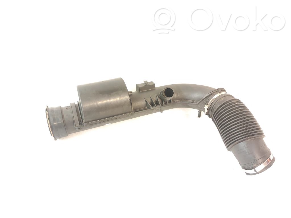 Volvo XC40 Air intake duct part 