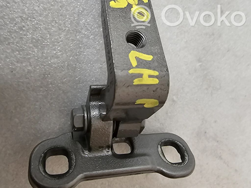 Volvo S60 Front door upper hinge 