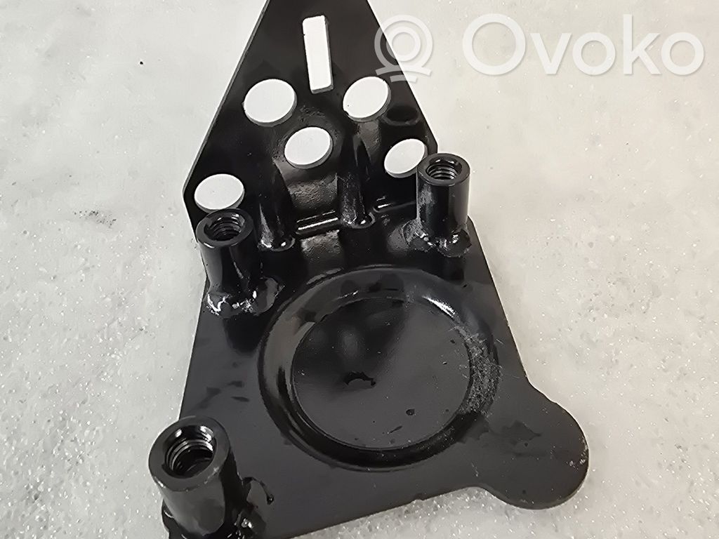 Volvo XC40 Other engine bay part 