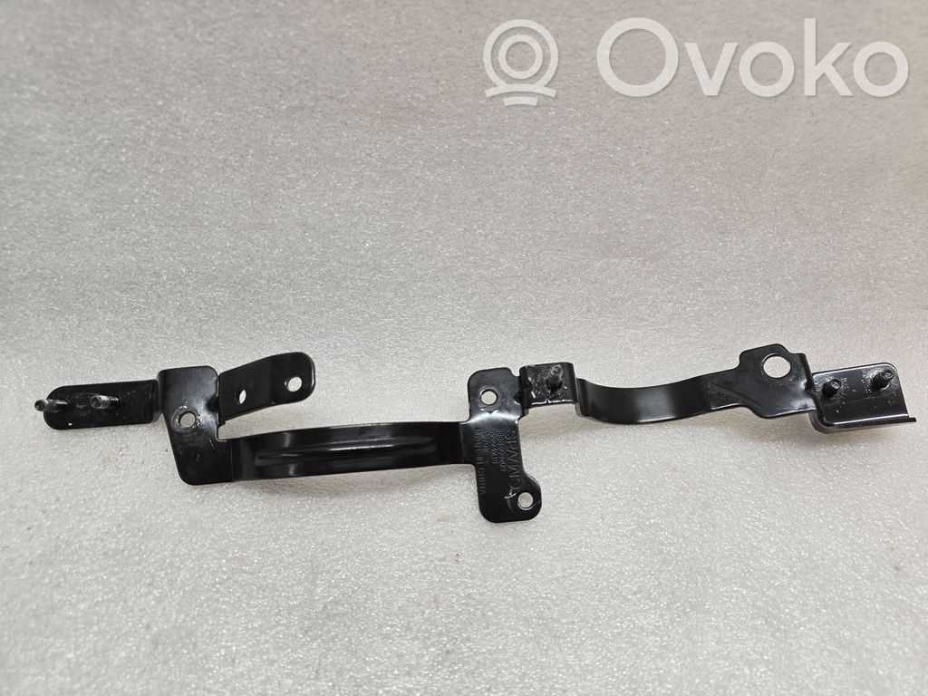 Volvo XC40 Pidike (kiinnike) 