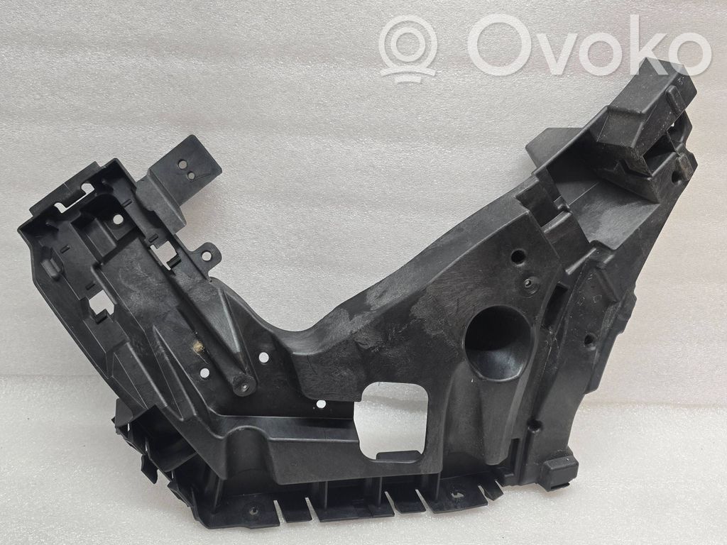 Volvo XC40 Uchwyt / Mocowanie zderzaka tylnego 