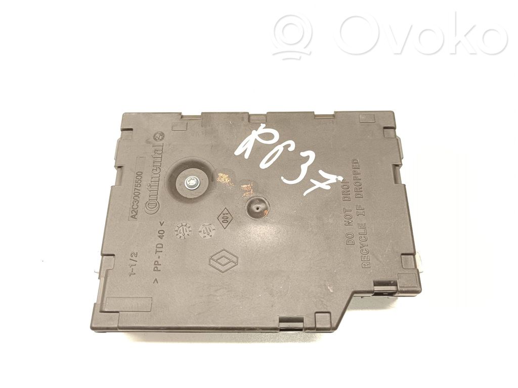Renault Clio IV Ignition key card reader 