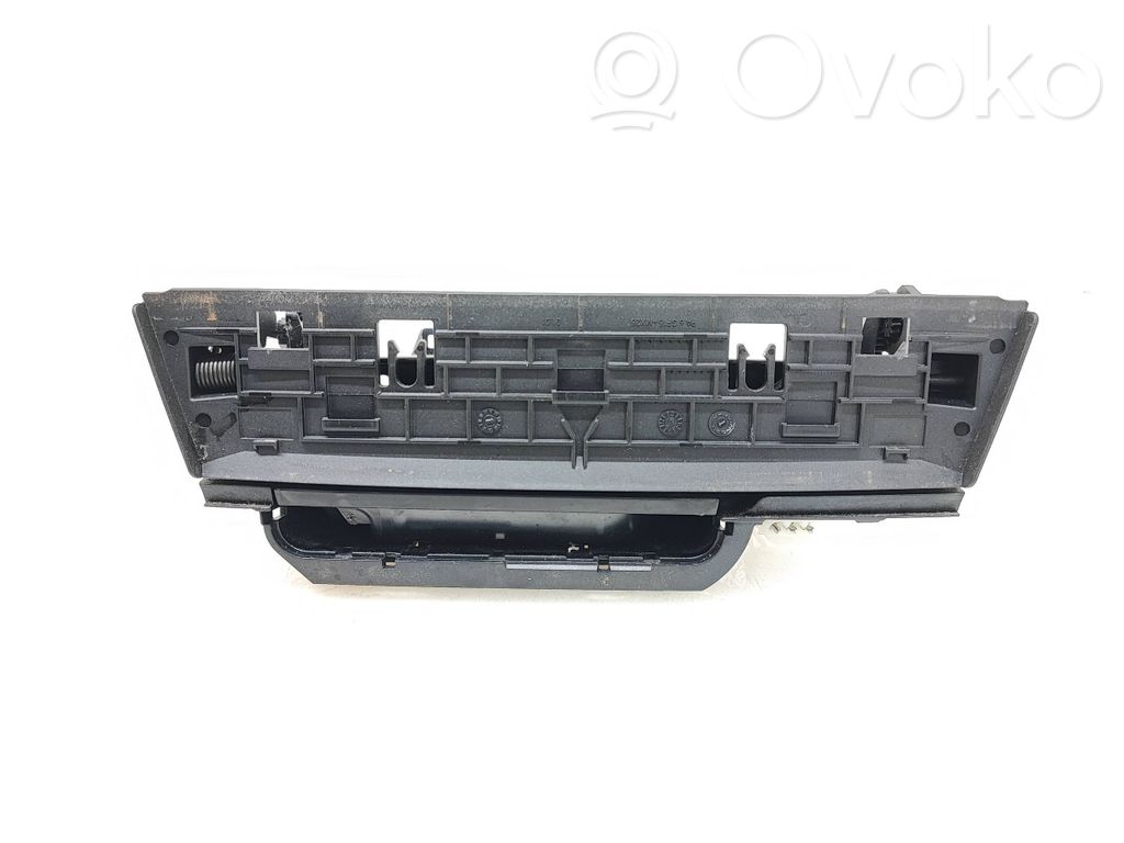 BMW 7 F01 F02 F03 F04 Pelnutrauks 