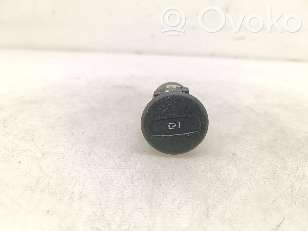 Polestar 2 USB socket connector 
