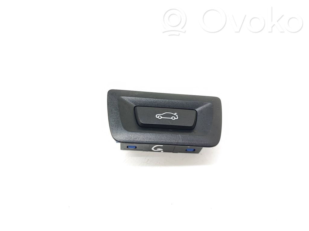 BMW 5 G30 G31 G38 Tailgate/boot open switch button 