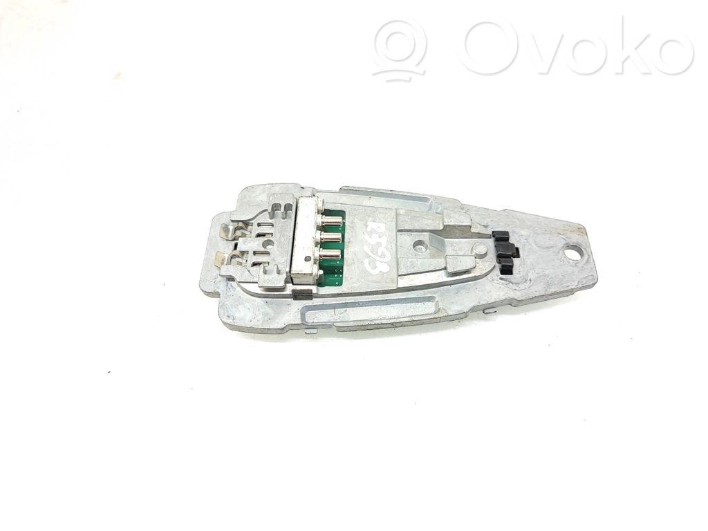 BMW 4 G22 G23 G24 G26 Aerial GPS antenna 