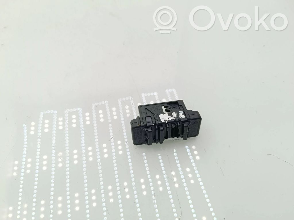 Sensor   6807395