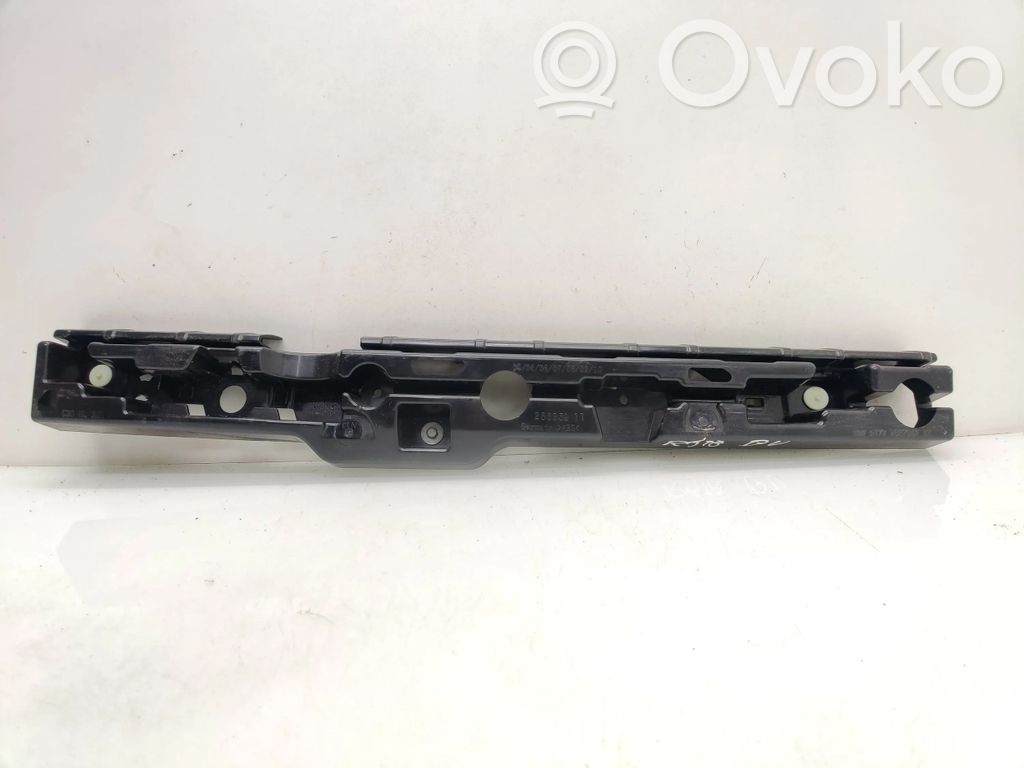 BMW 5 G30 G31 G38 Ślizg listwy progowej 