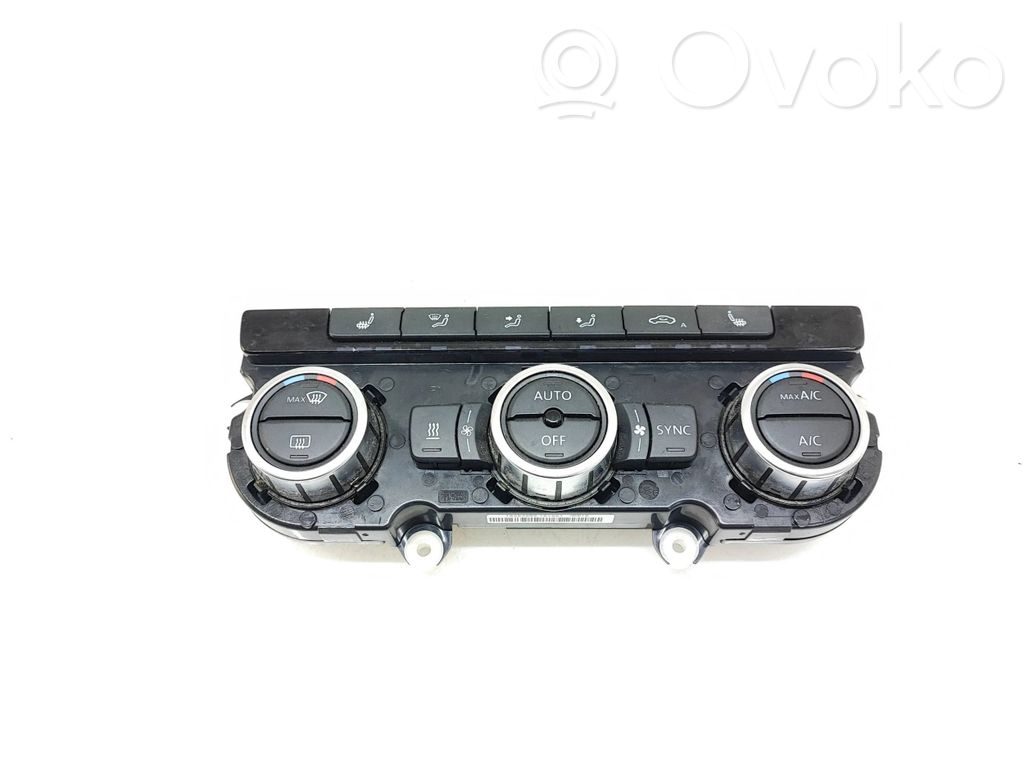 Volkswagen PASSAT B7 Panel klimatyzacji 