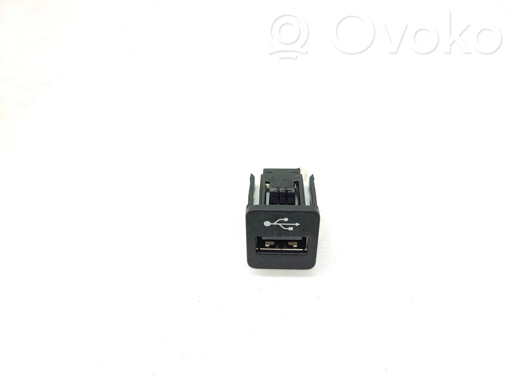 BMW Z4 g29 Enchufe conector USB 