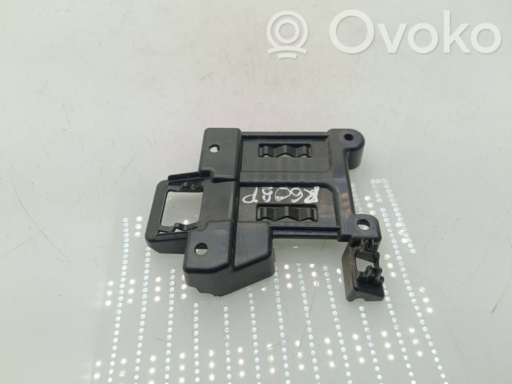 Polestar 2 Distronic sensor bracket 