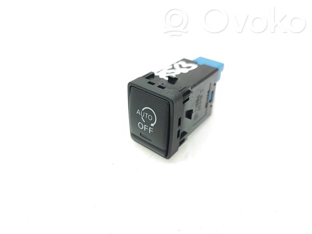 Nissan Qashqai Traction control (ASR) switch 