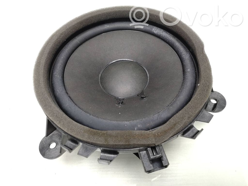 Volvo V40 Rear door speaker 