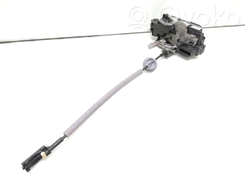 Volvo V40 Rear door lock 
