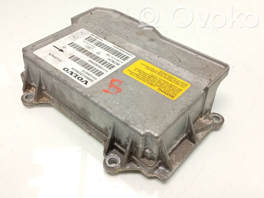 Volvo XC70 Airbag control unit/module 