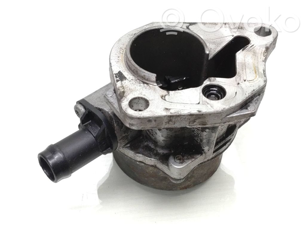 Renault Kangoo II Vacuum pump 