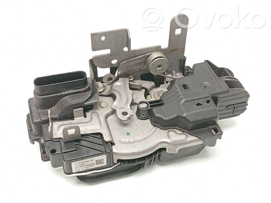 Volvo V40 Rear door lock 