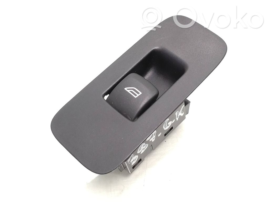 Volvo V40 Electric window control switch 