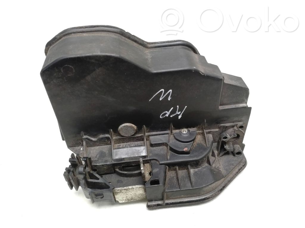 Front door lock   7202143,A053702