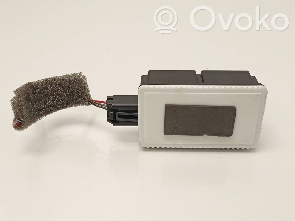Volvo V70 Door central lock control unit/module 