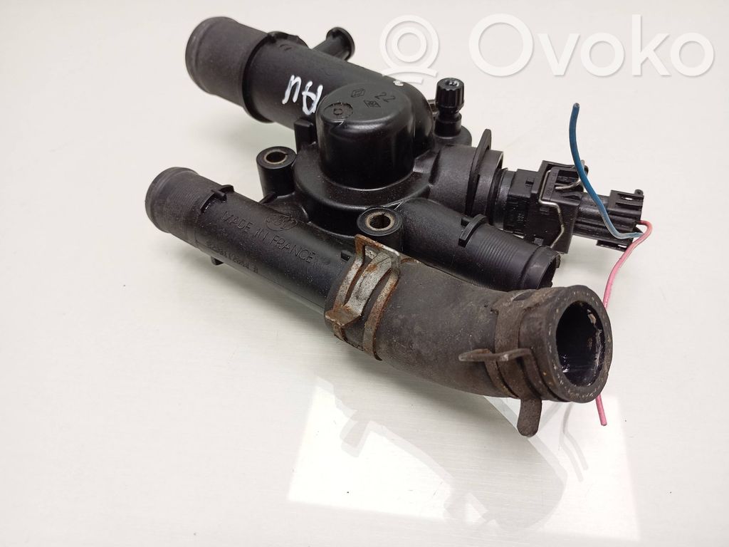 Suzuki Grand Vitara II Thermostat/thermostat housing 
