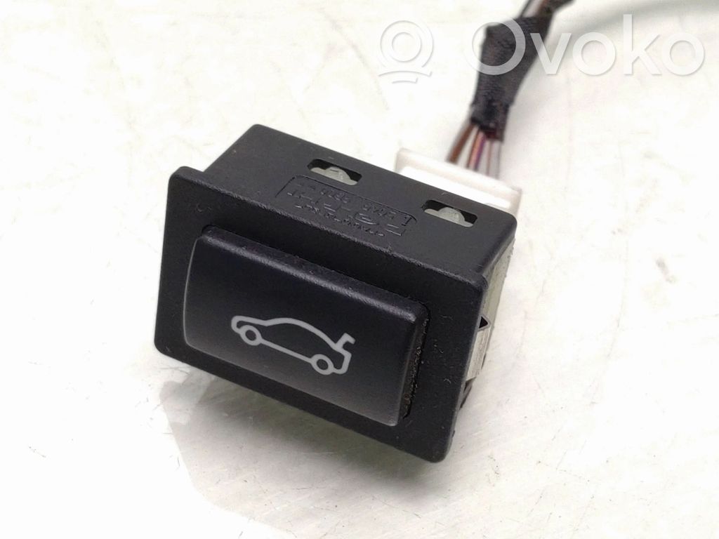 BMW 5 E60 E61 Tailgate opening switch 