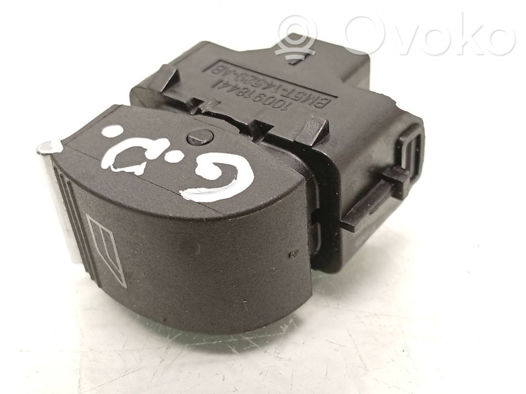 Ford Focus Electric window control switch 