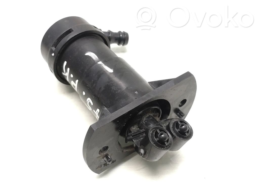 Audi A6 S6 C6 4F Dysza spryskiwacza lampy przedniej 
