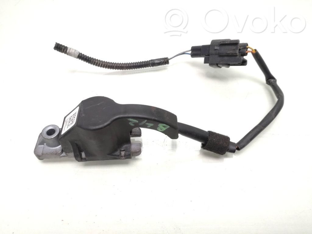 Volvo V40 Airbagsensor Crashsensor Drucksensor 